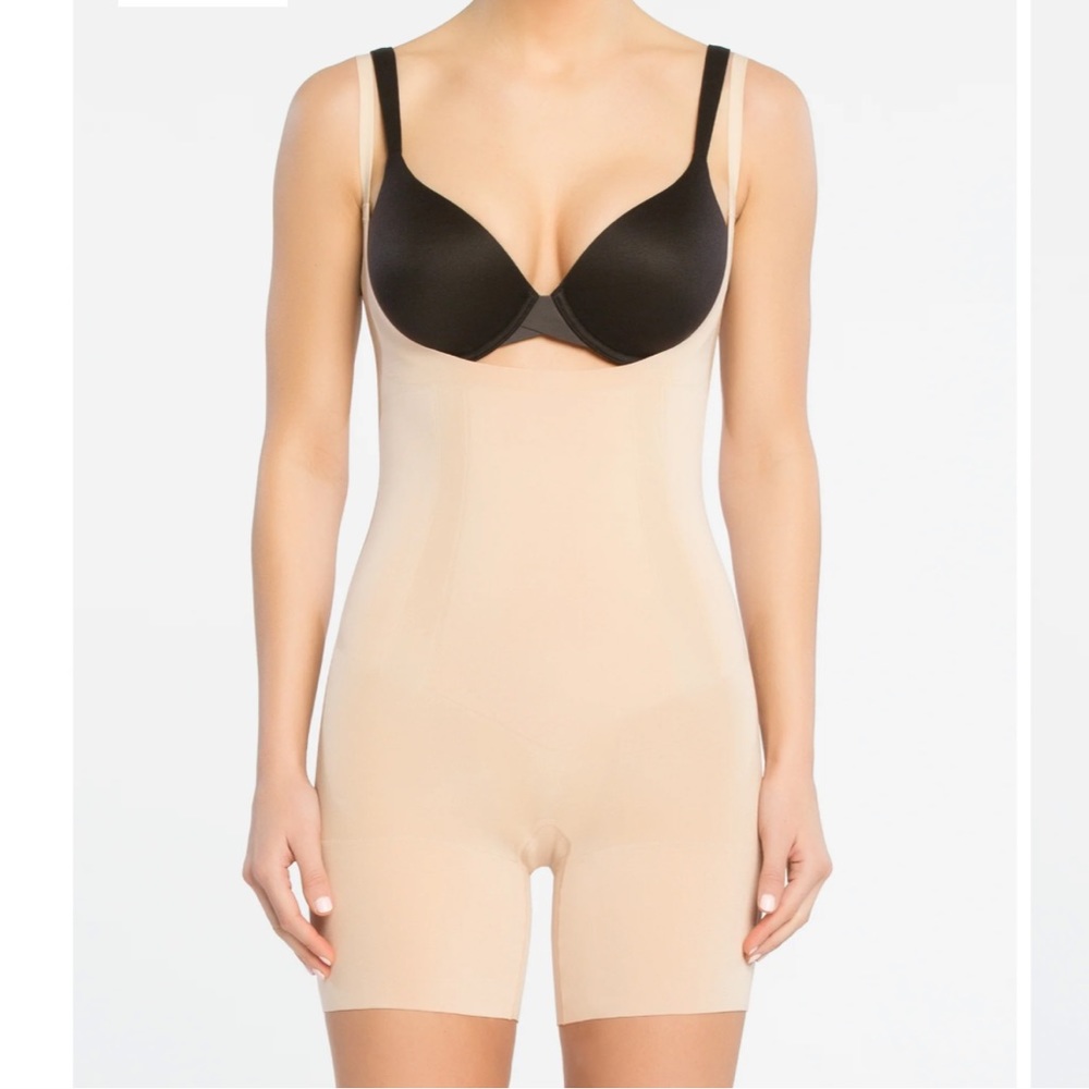 Spanx OnCore Bodysuit Size Small